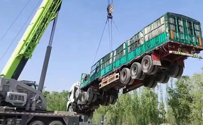夹江道路脱困救援案例